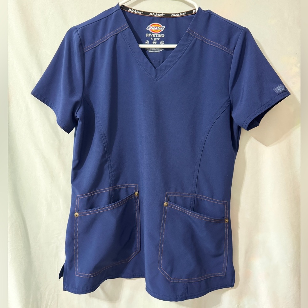 Dickies Riveting Series Scrub Top Women’s Size Small